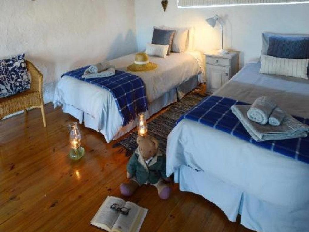 Kaijaiki Country Inn And Restaurant Yzerfontein Room photo